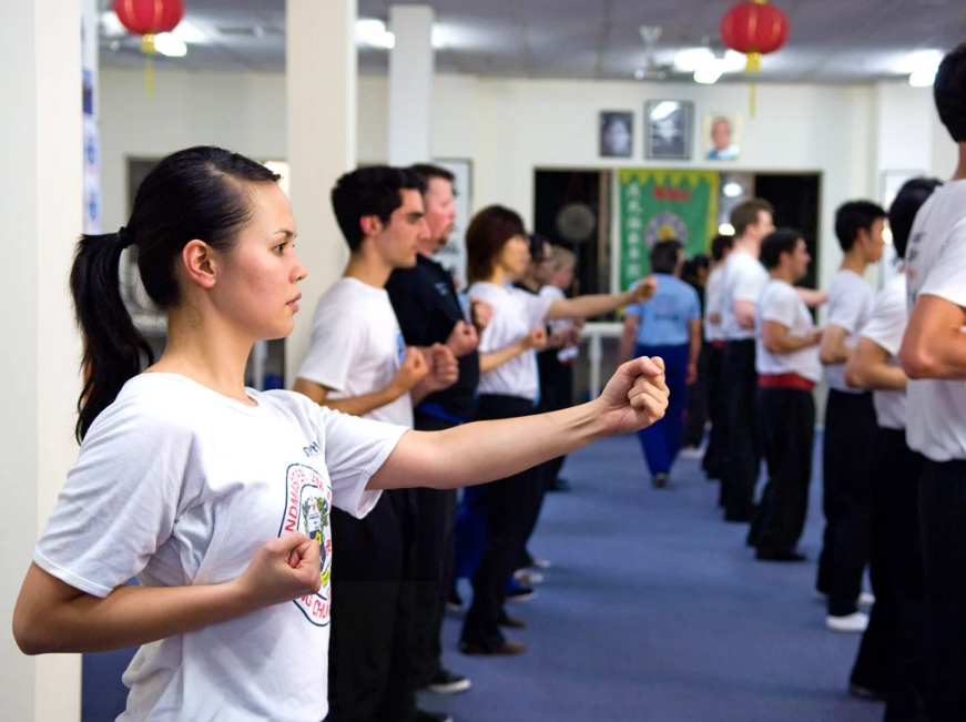 How To Get Self Defence Lessons For Your Safety?