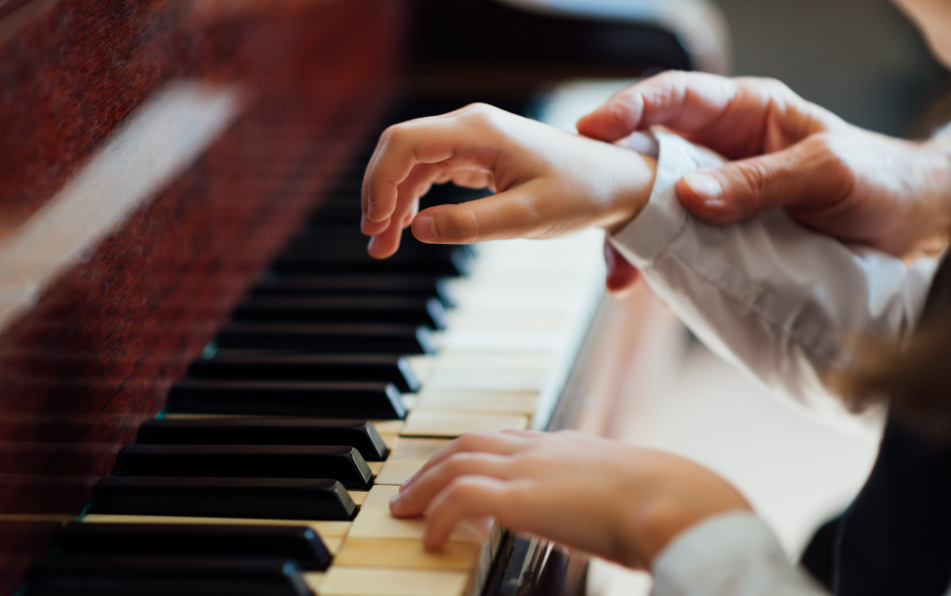 How a Piano Teacher in Auckland Can Shape Your Artistry