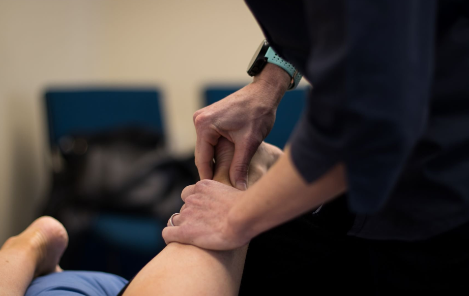 5 Signs That You Need to Visit a Physio in South Dunedin Immediately