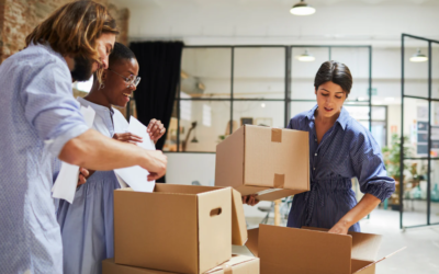 When to Hire Professionals: Commercial Movers