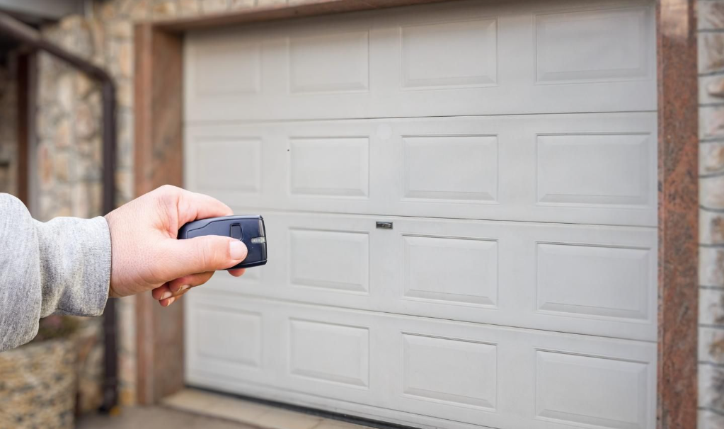 5 Signs Your Garage Door Needs Maintenance Before Winter